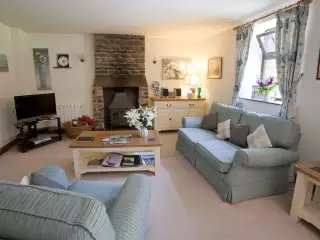 Wye Cottage Lounge