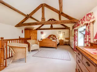 Bedroom full.jpg