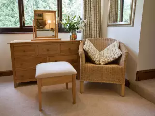 Dressing table