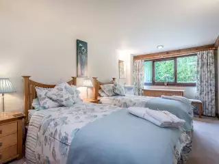 Twin bedroom towards window.jpg